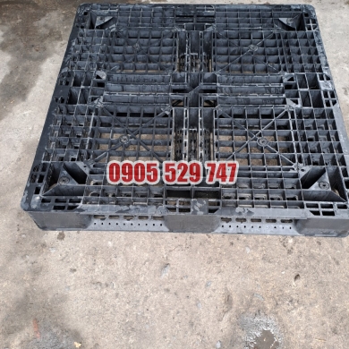 Pallet nhựa cũ tphcm