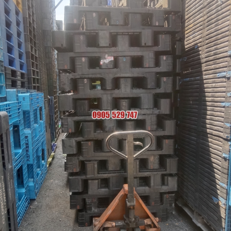 pallet nhựa cũ 7