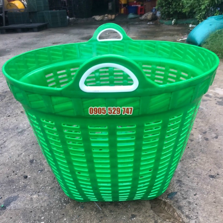 Rổ nhựa xanh có quai
