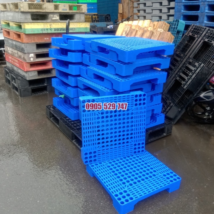 Pallet nhựa mới 11