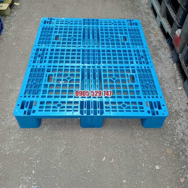 Pallet nhựa mới 20