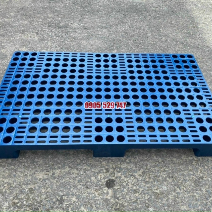 Pallet nhựa loại 1