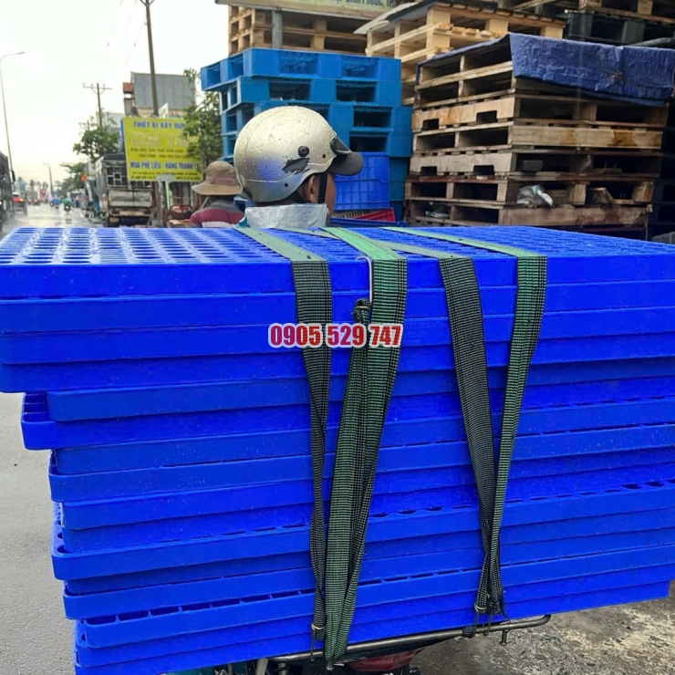 Pallet nhựa mới tại Thuận An Bình Dương